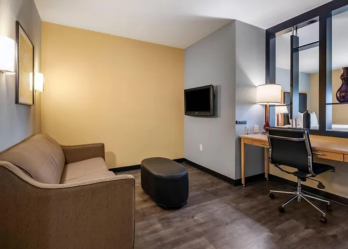 Cambria Hotel Ft Lauderdale, Airport South & Cruise Port
